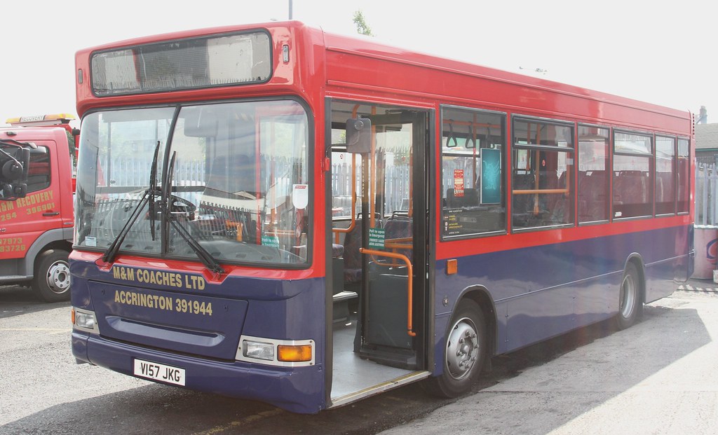 Accrington Bus V157JKG 001 frank hilton Flickr