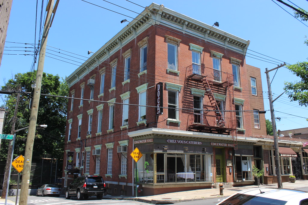 Edgewater Hall, Stapleton Edgewater Hall (1876) 691 Bay St… Flickr