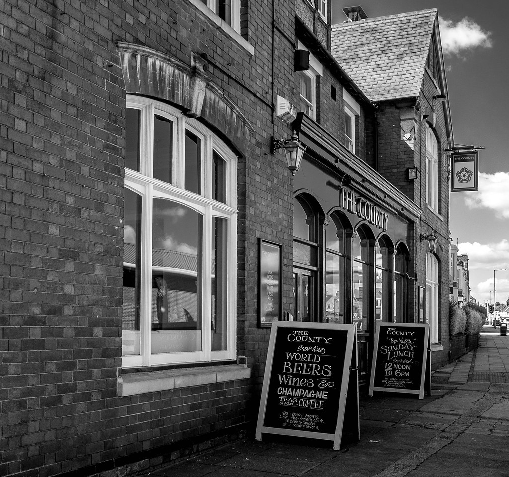 The County Tavern,Abington Avenue, Northampton Steven Collis Flickr