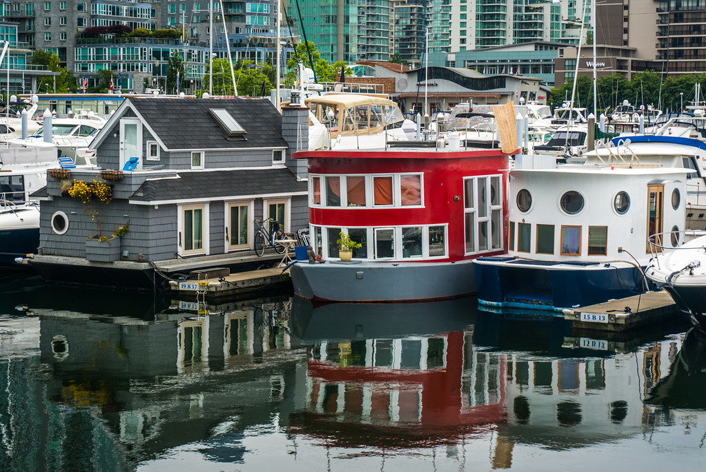 Vancouver houseboats On our day walking around Vancouver, … Flickr