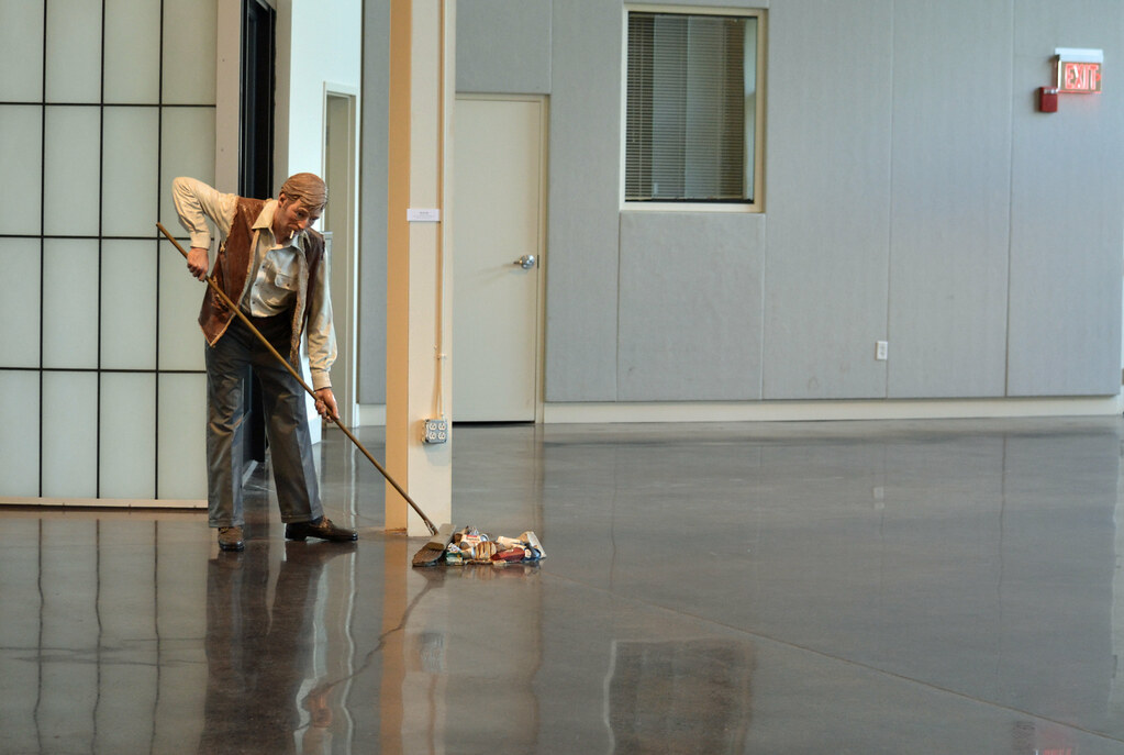 Sprucing Up Sculpture cleaning up sculpture. MTSOfan Flickr