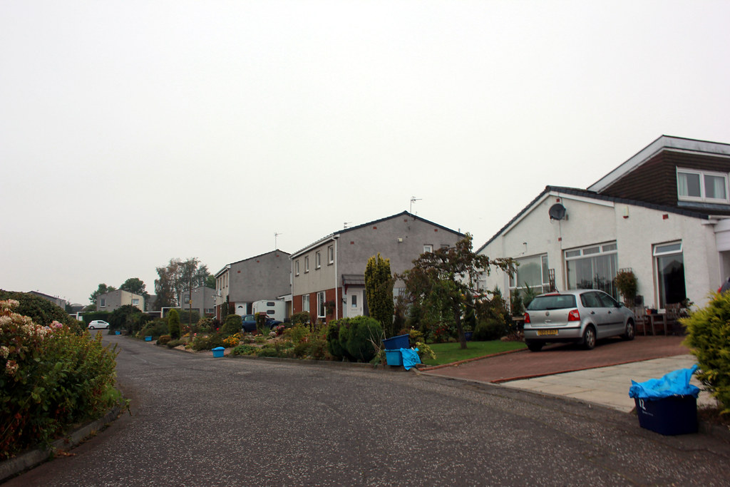 Kirkliston. dundas place. boneytongue Flickr
