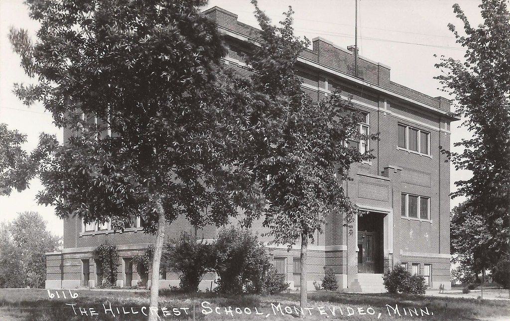 Montevideo, Minnesota, Hillcrest School photolibrarian Flickr