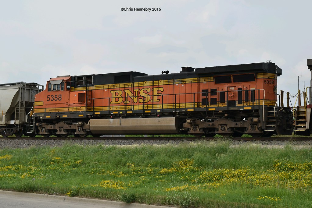 An eastbound mixed freight in Fargo, ND waiting for cleara… Flickr