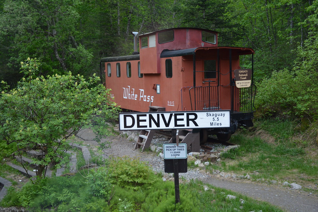 Denver Caboose Cabin A 1960s era caboose that has been ret… Flickr