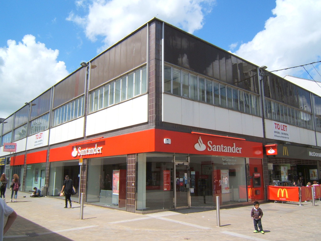 King William Street, Blackburn, Lancashire Santander, McDo… robert