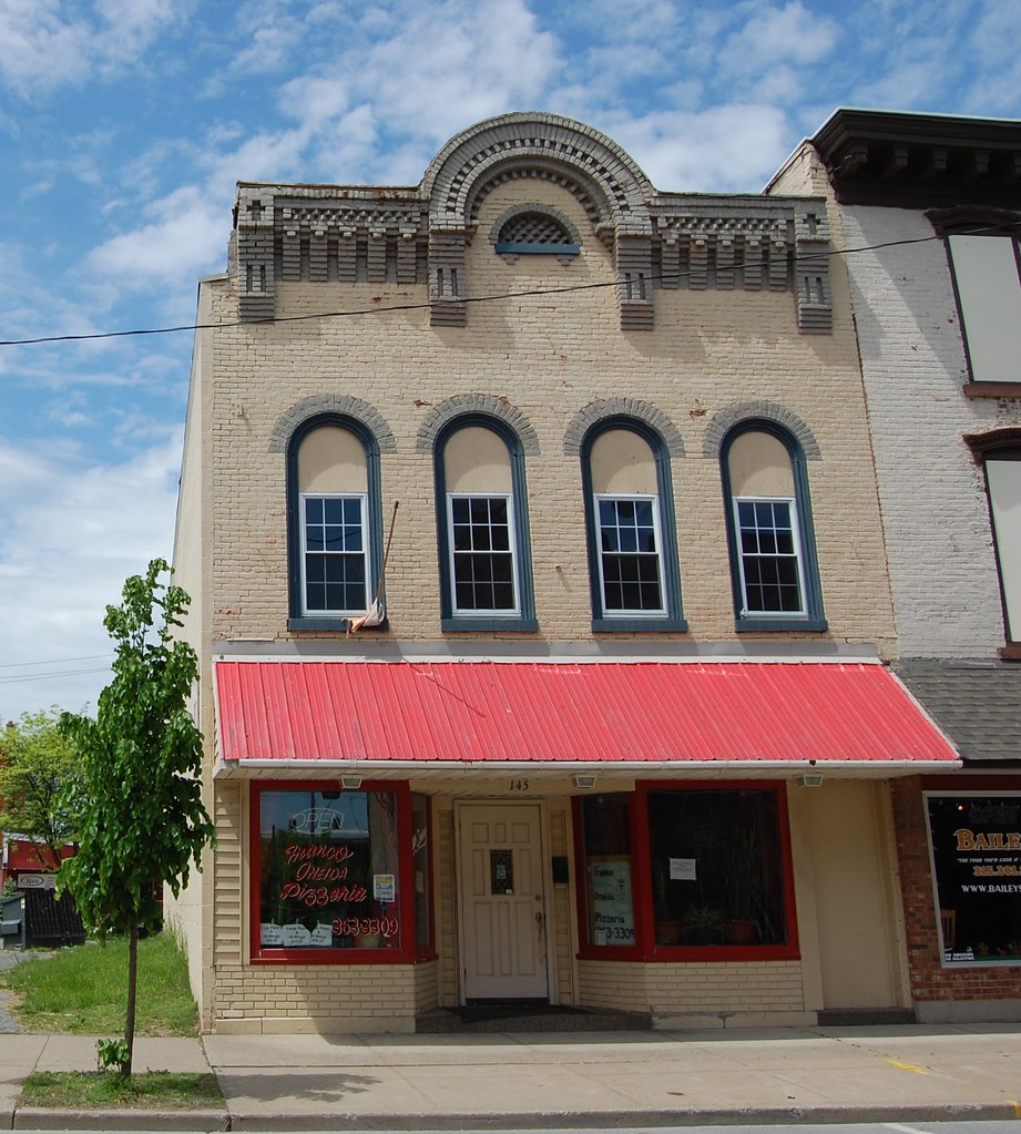 Madison Street Oneida, NY Franco's Oneida Pizzeria. Loca… Flickr