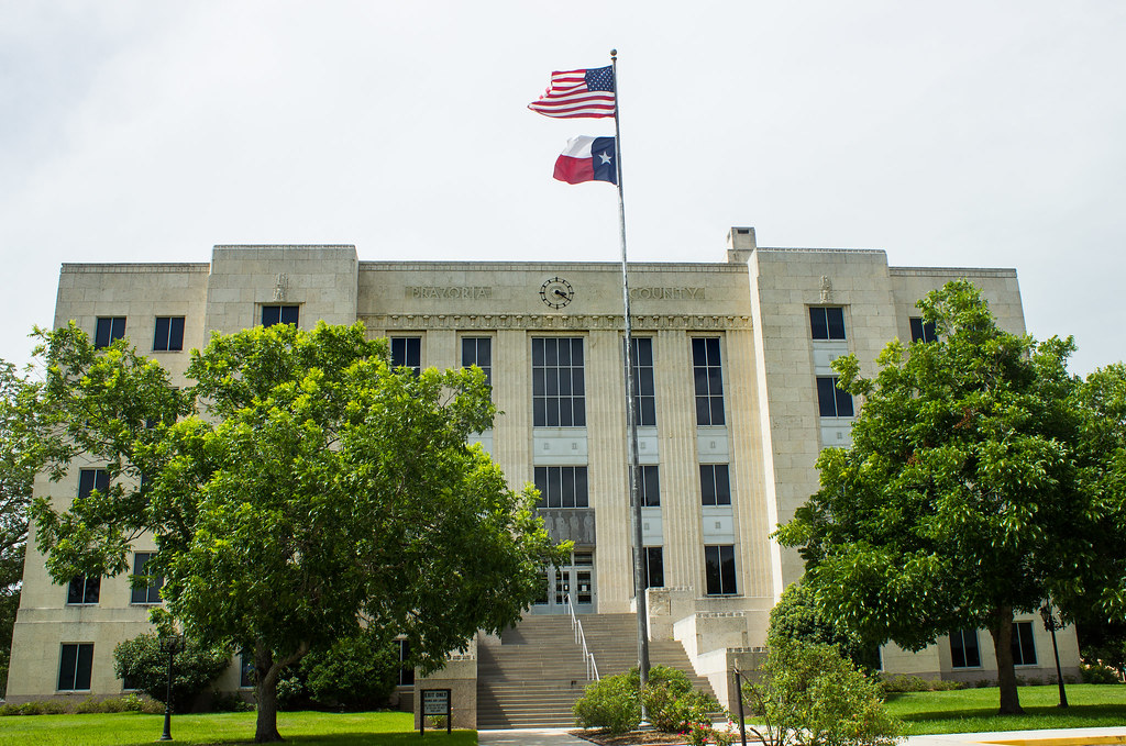 BrazoriaCH Brazoria County Courthouse Brandon R Flickr