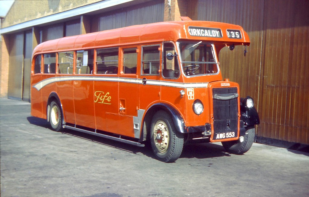W. Alexander and Sons (Fife) Limited Bus FPA18 Leyland PS1… Flickr