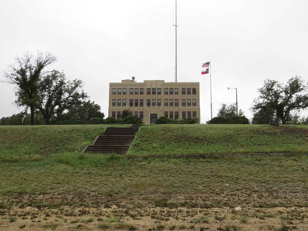 County Courthouse, Mertzon, TX Irion County Courthouse Flickr