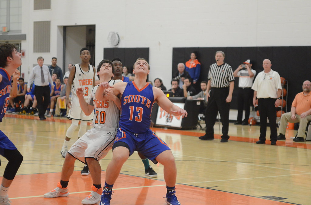 Newton North High School Boys Basketball vs Newton South 0… Flickr