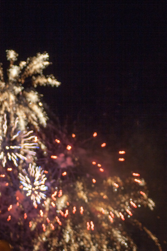 Fireworks Portland, OR Fireworks from southwest side of Ha… Flickr