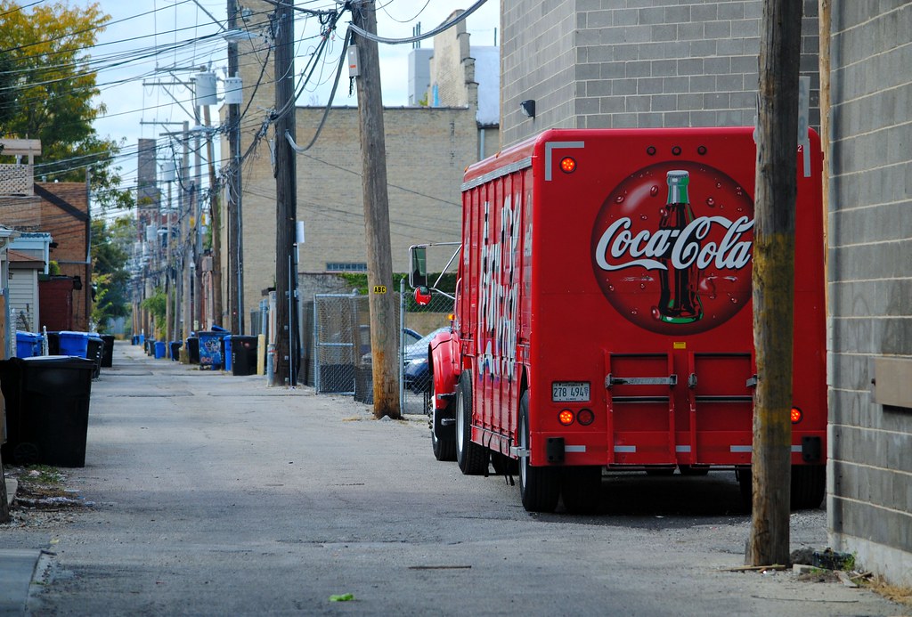 Coca Cola Delivery Alley behind Farmers Pride Produce, 756… Flickr