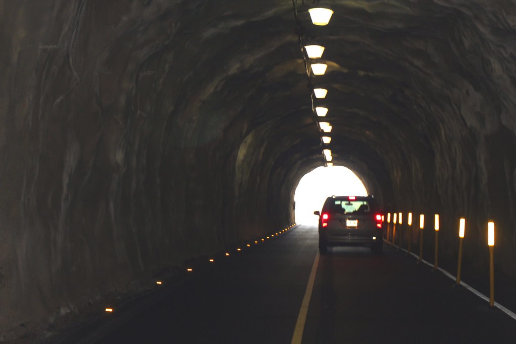 Diamond Head Tunnel Honolulu, Hawai'i Thank You (21 Millions+