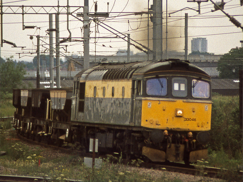 33046 Willesden Junction 11697 (970437) Rounding the cur… Flickr