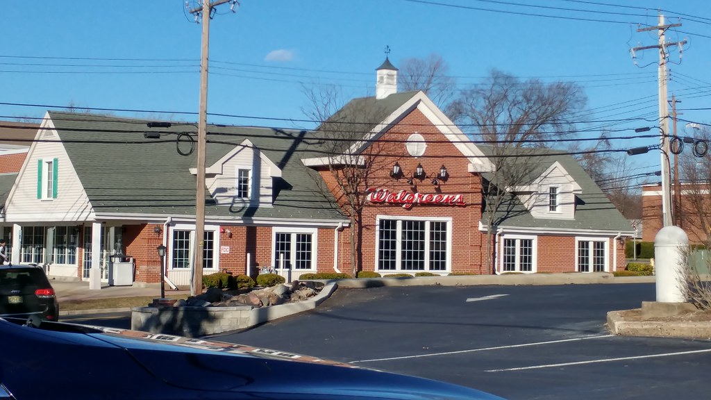 A&P/ Walgreens Wyckoff, NJ 655 Wyckoff Ave; opened in th… Flickr