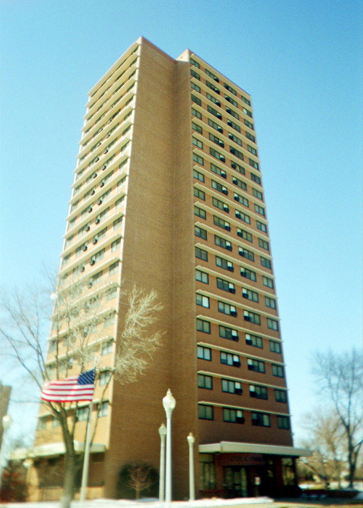 South Minneapolis Seward Tower Taken with a 35mm Vivitar … Flickr