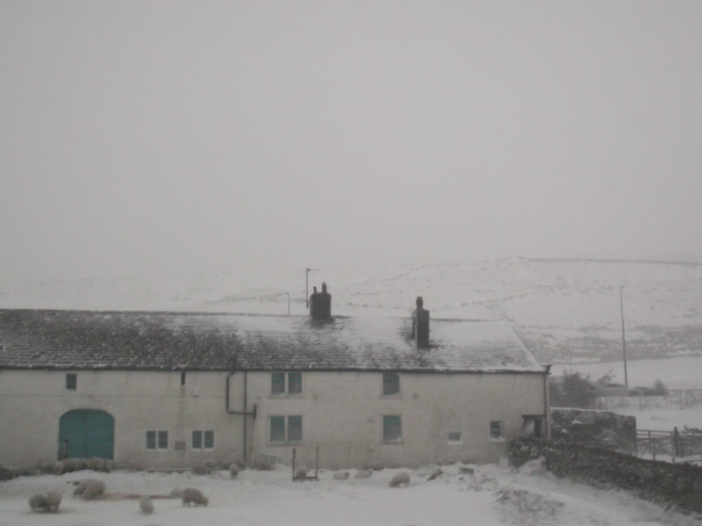 Rishworth, United Kingdom Farm in the middle of the Britis… Flickr