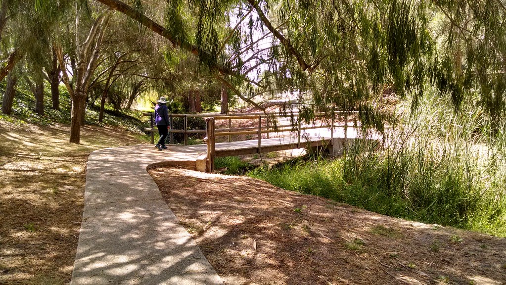 IMG_20140902_111516142 Bella Vista park north bridge cez g… Flickr