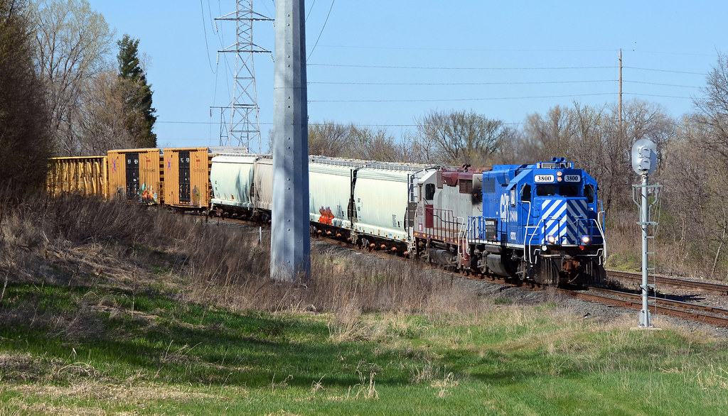 CEFX 3800 PGR's Lakeville to Northfield job waits at the s… Flickr