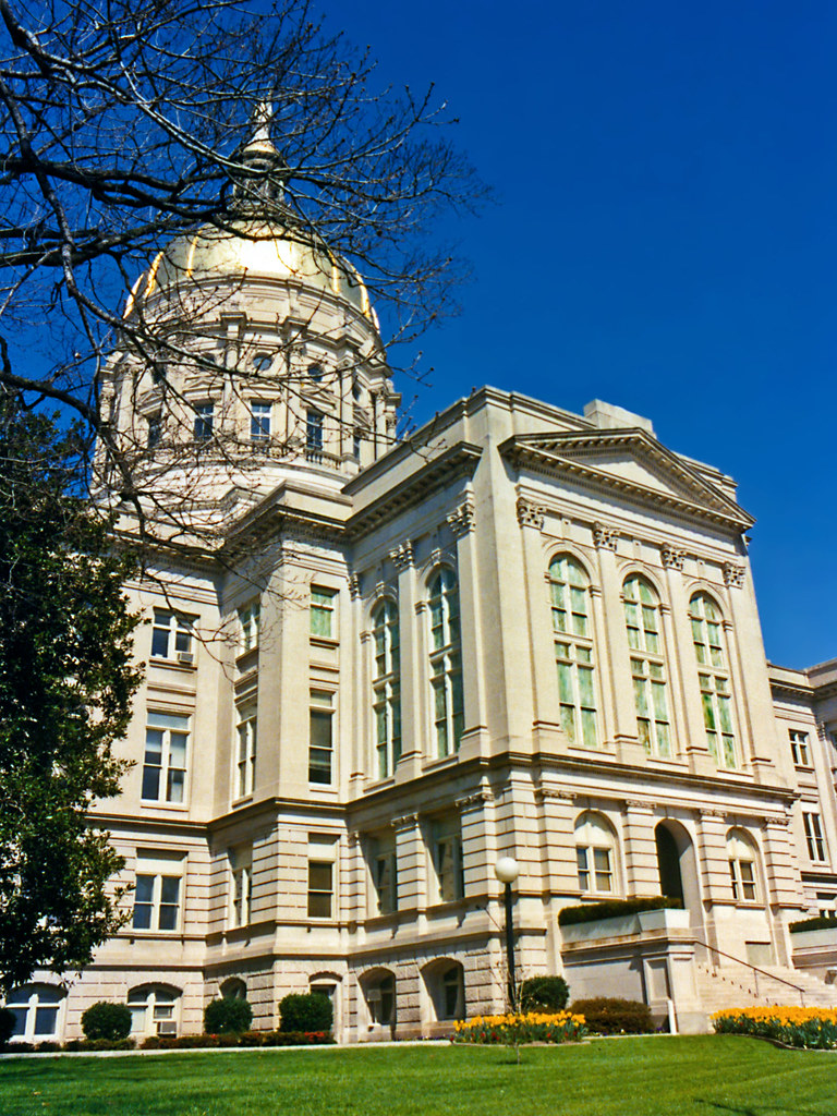 State Capitol, Atlanta, A view of a side facade of… Flickr