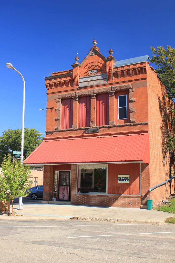 Koenig & Pechtl Hardware Building Lamberton, MN Tom McLaughlin Flickr
