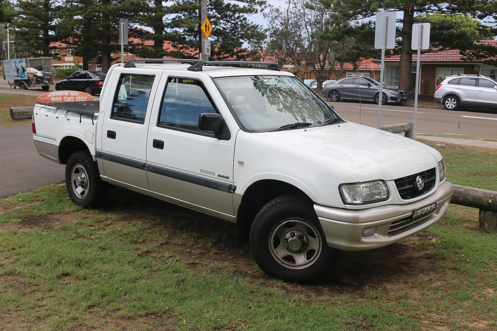 2002 Holden Rodeo R9 LT Dual Cab car_spots_aus Flickr