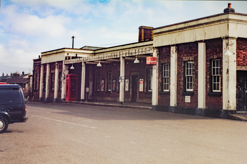 Dorchester South Station Dorchester Dorset 1985 Dorchest… Tudor