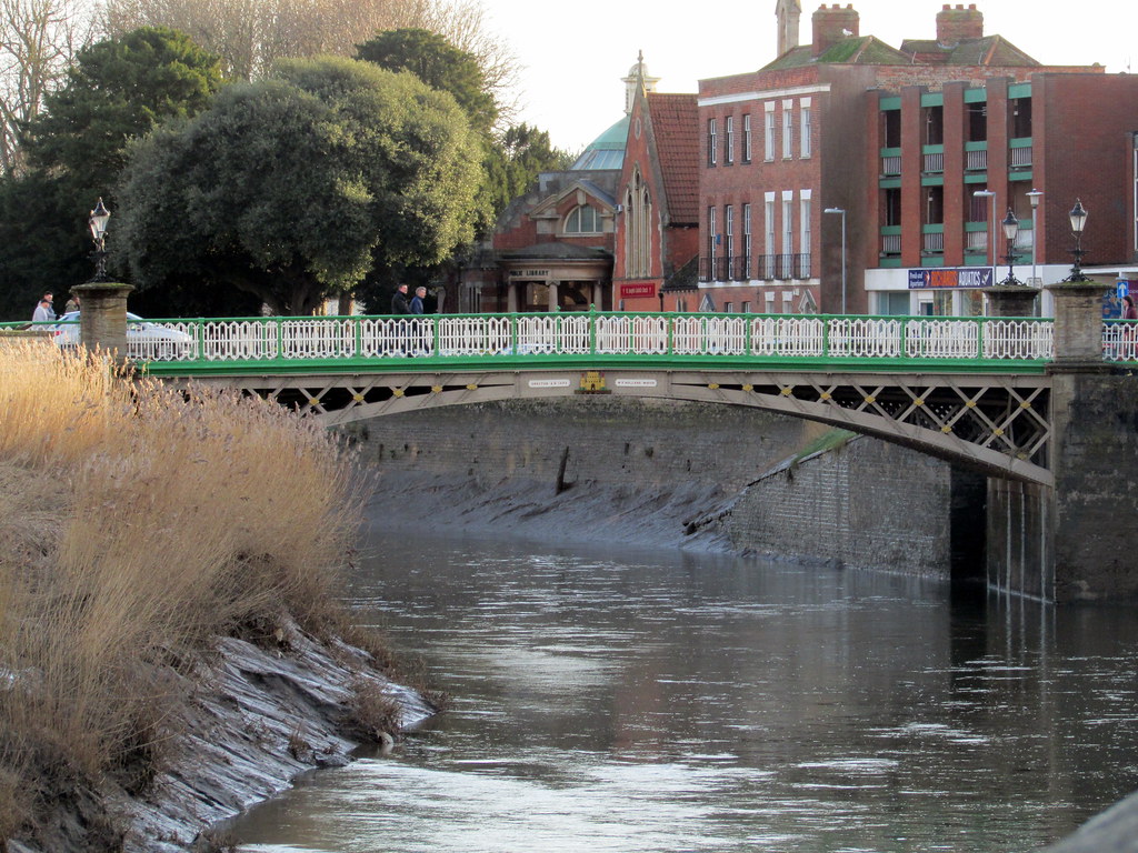 Town Bridge Over the River Parrett in Bridgewater. Designe… Flickr