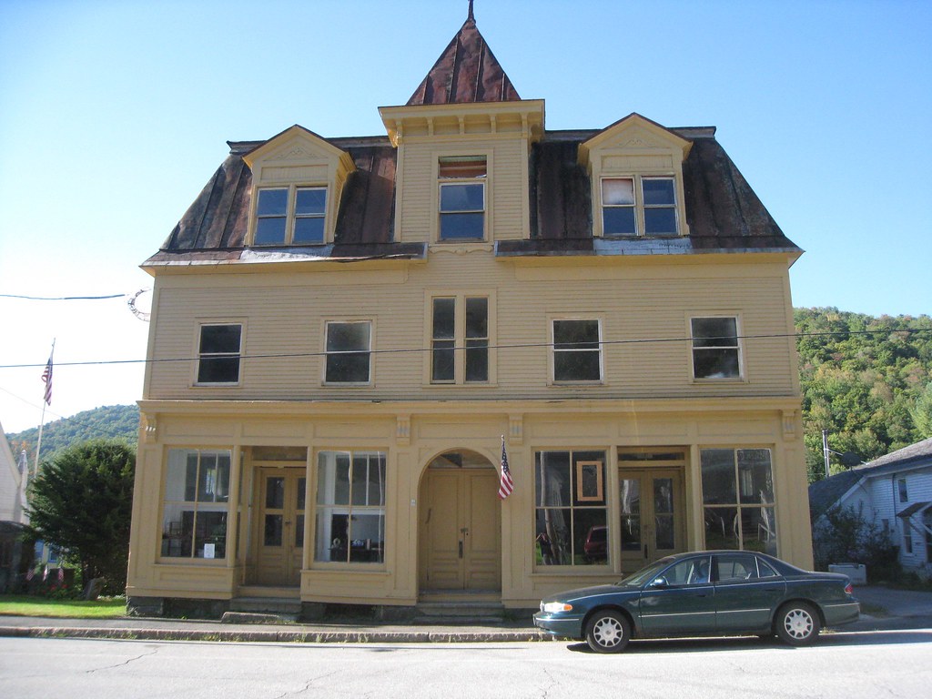 Readsboro, Bullock Building 2015 Flickr