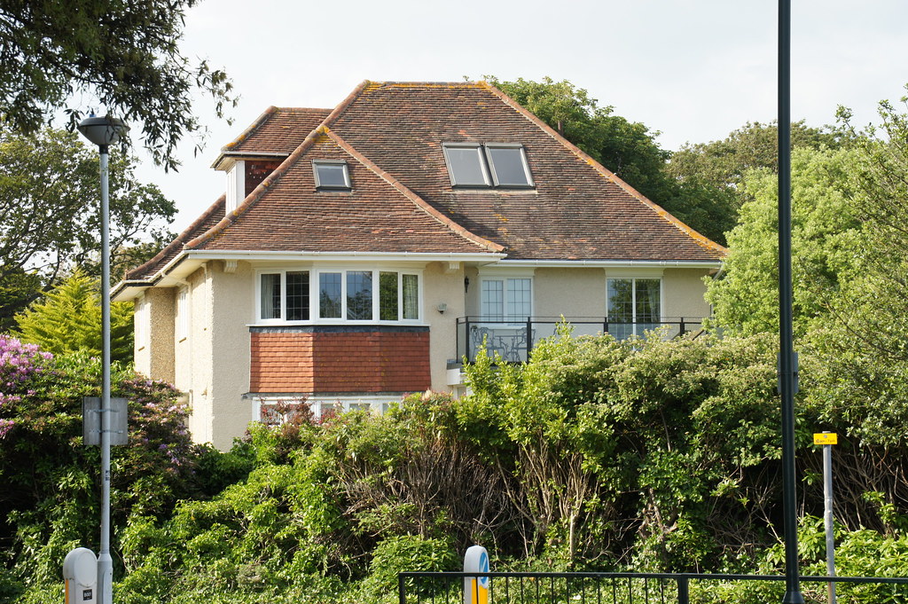 Selma, 1 Overcliff Drive, Bournemouth, Dorset a