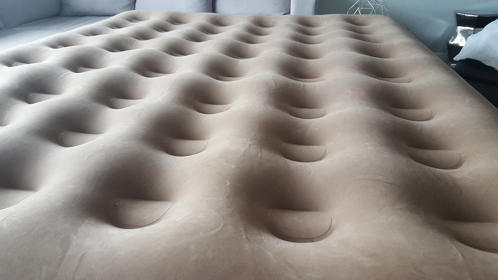 InstaBed EZ Bed Air Mattress Close up of air mattress Attr… Flickr