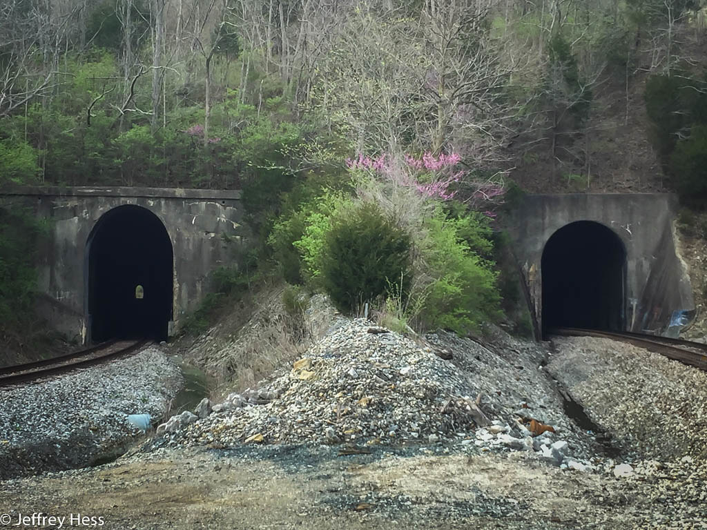 Ryland Heights, KY Tunnels CSX's twin tunnels at Ryland Ht… Flickr