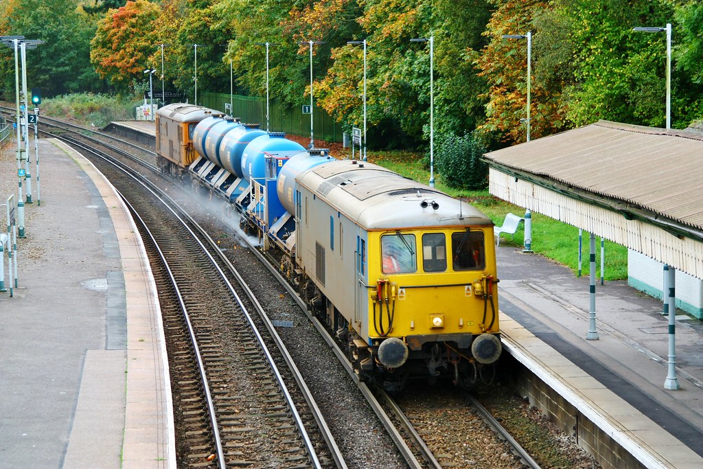 73109 === Lingfield 161014 RHTT 3W91 Tonbridge West Yd. … Flickr