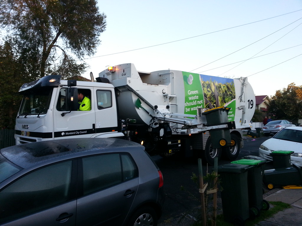 Moreland Recycling Green waste raptor 19 got this footag… Flickr