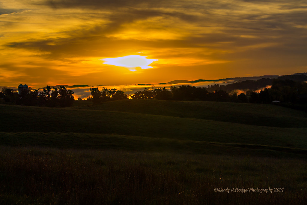A Fairlawn Sunrise Fairlawn, VA Wendy M. Hodge Flickr