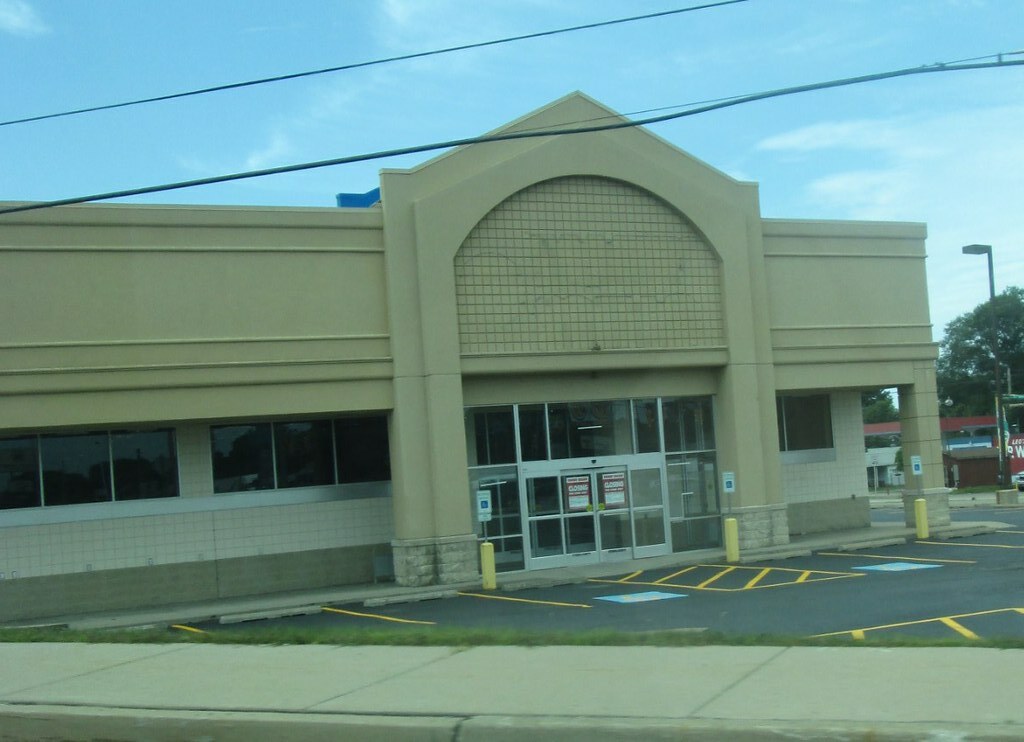 Former Eckerd & Family Dollar Started as Eckerd and was us… Flickr