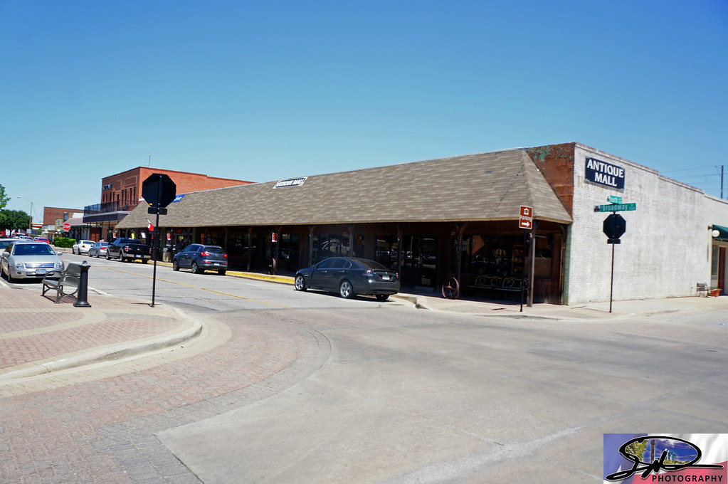 Rainbow Grill and Finishing Touch Antiques 1107 Broadway S… Flickr