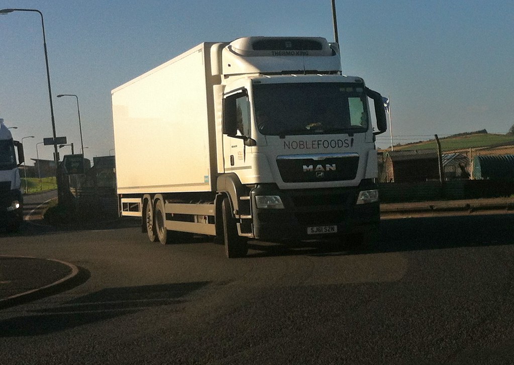 SJ61 SZR Noble foods Man Tgs Admiralty Road Rosyth Cammies