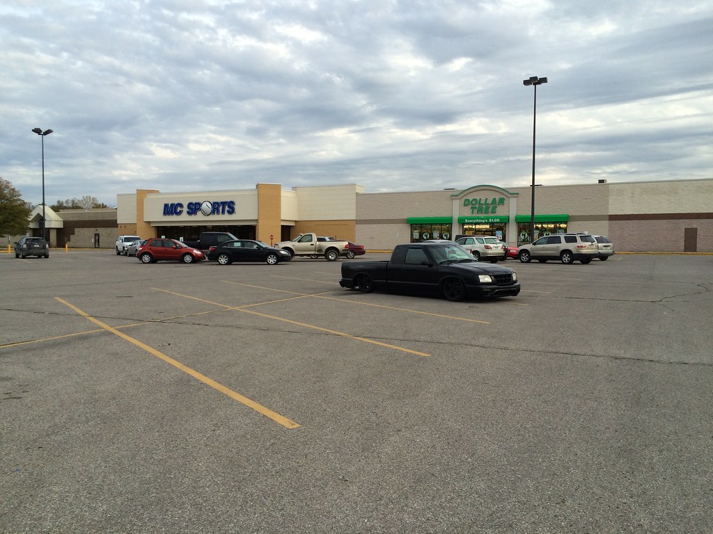 Quincy Place Mall Ottumwa, Iowa MC Sports / Dollar Tree a photo