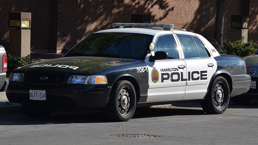 Hamilton Police Service Ford Crown Victoria Unit 7061 … Flickr