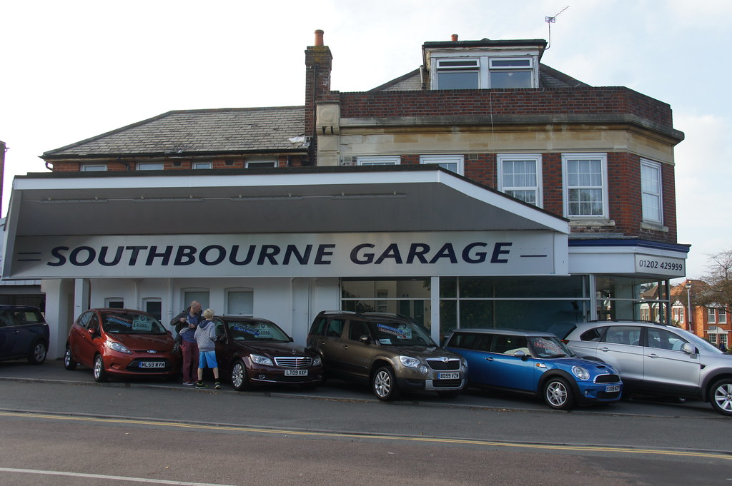 Southbourne Garage (Carbery Motors, St Paul's Garage),1415 Carbery Row