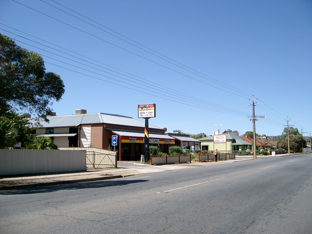 Adelaide Road 80 2003 0305 Glen Williams photo IMGP145… Flickr