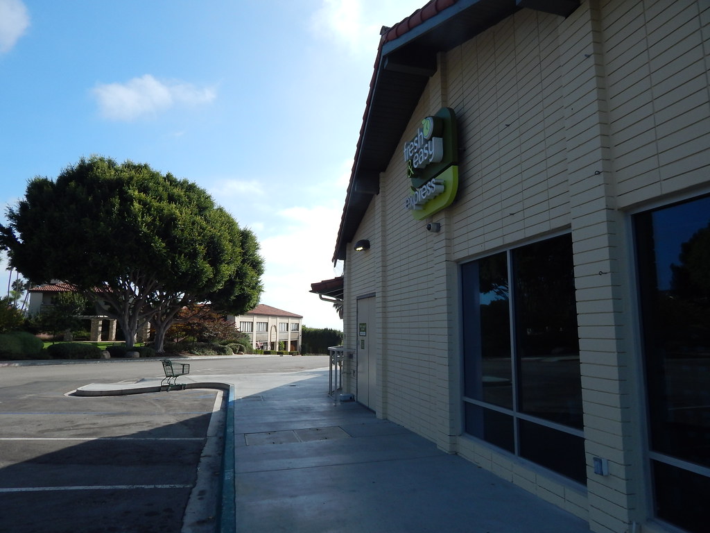 Fresh and Easy Express, Lunada Bay, Palos Verdes James Fujita Flickr