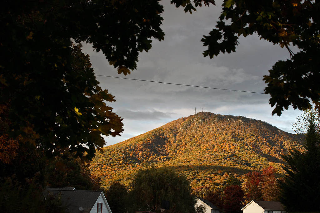 Massanutten Peak Changing Colors, Penn Laird, Virginia Flickr