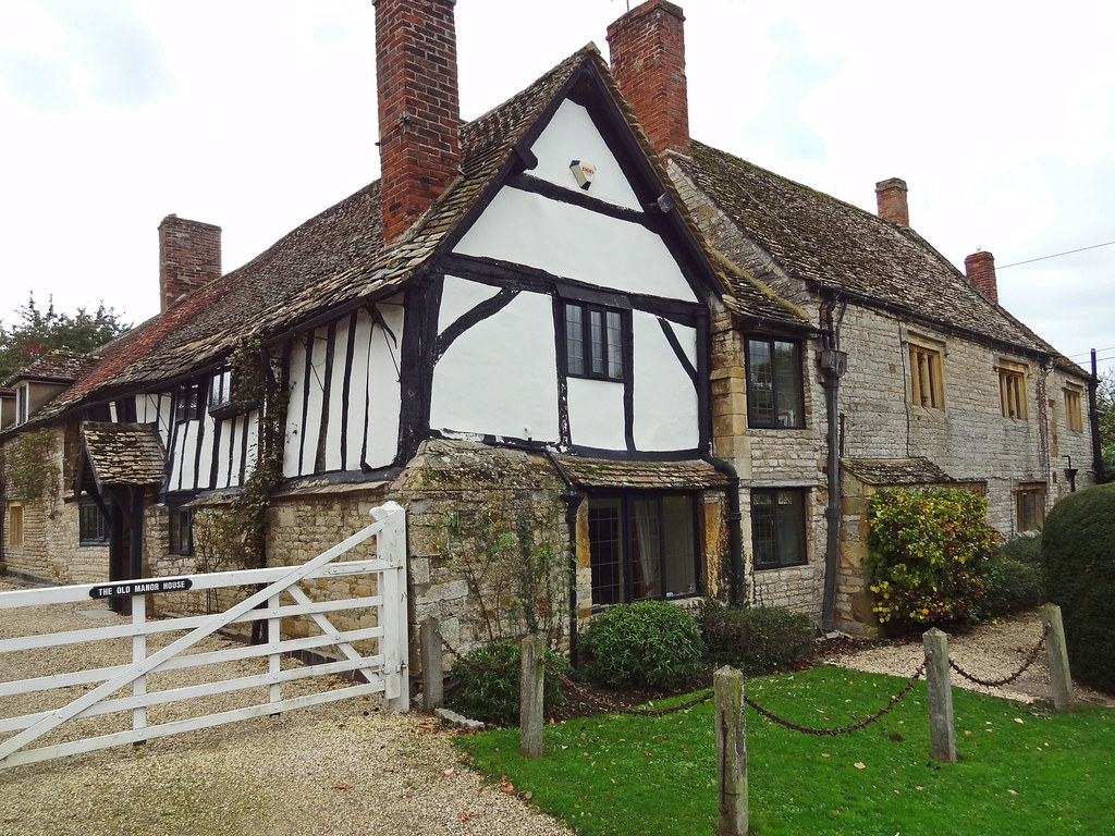 Halford Queen Street Halford Queen Street John Clift Flickr