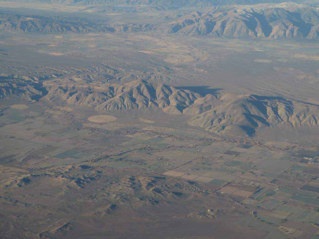 Smith Valley and Mason Valley, Nevada Smith Valley is a ce… Flickr