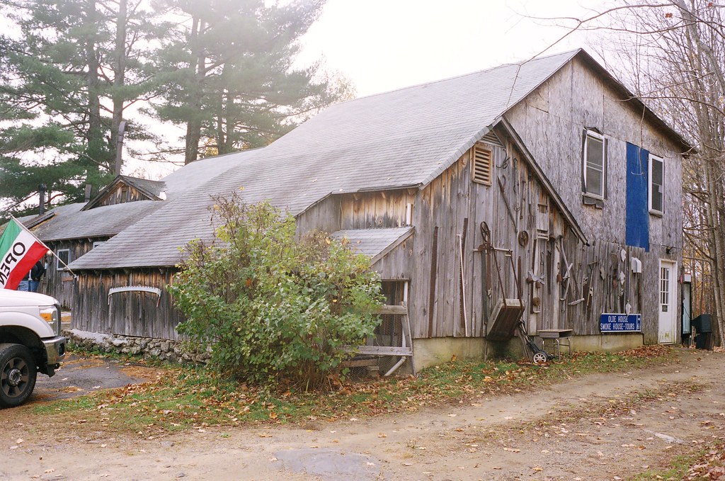 Smoke House Fox Country Smoke House, Canterbury, NH. Leica… Flickr