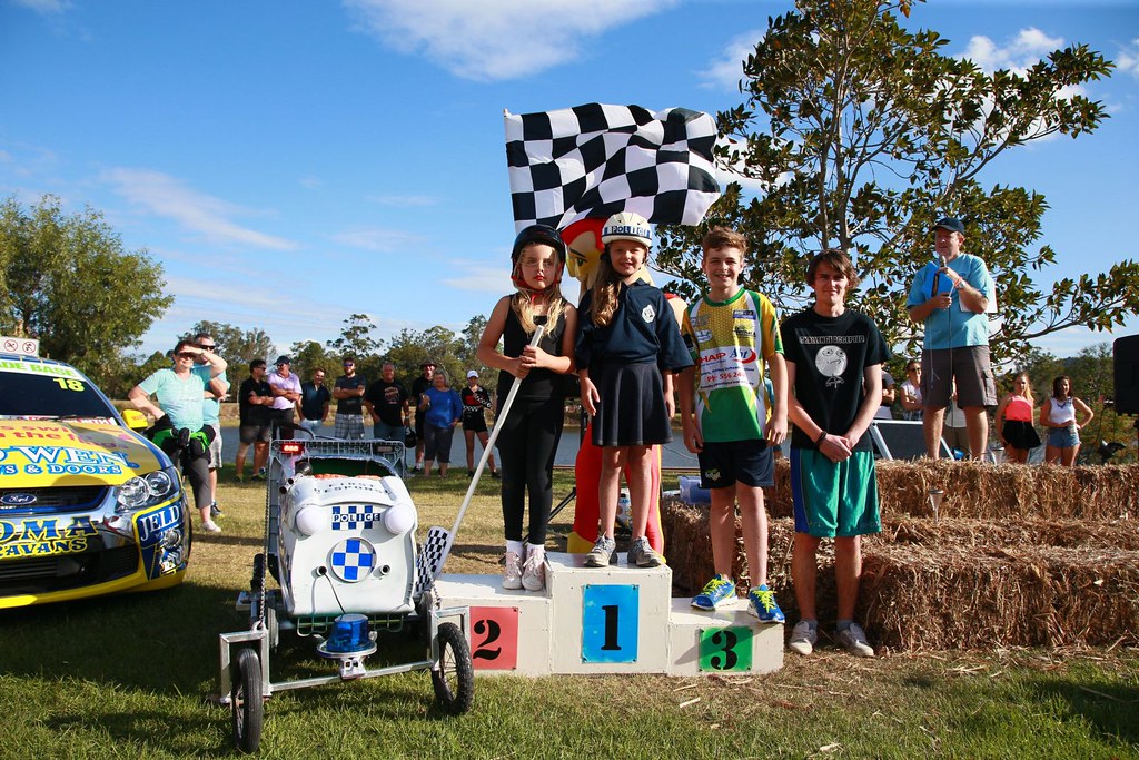 20141018 V8 Superfest Wheelie Bin Race 270 Tim Miller Flickr