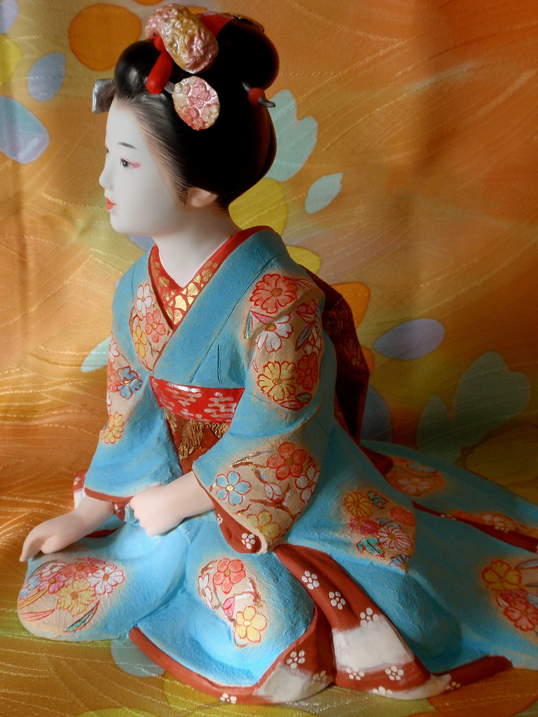 Maiko by Hiroyuki Imai A traditional Japanese clay doll or… Flickr